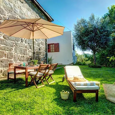 Villa Sleeps 4 Pool Wifi *