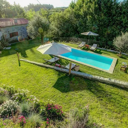 Sleeps 4 Pool Wifi *