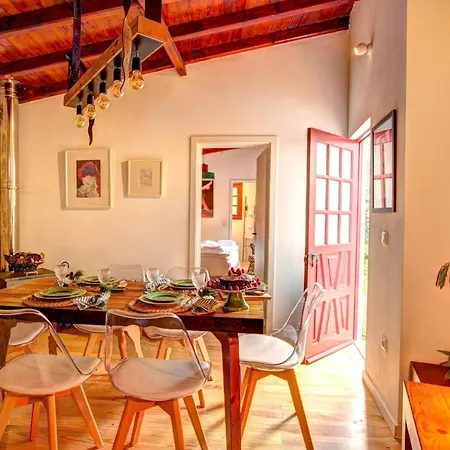 Sleeps 4 Pool Wifi Villa